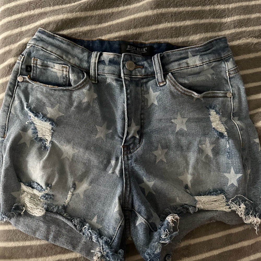 Judy Blue shorts size L never worn
